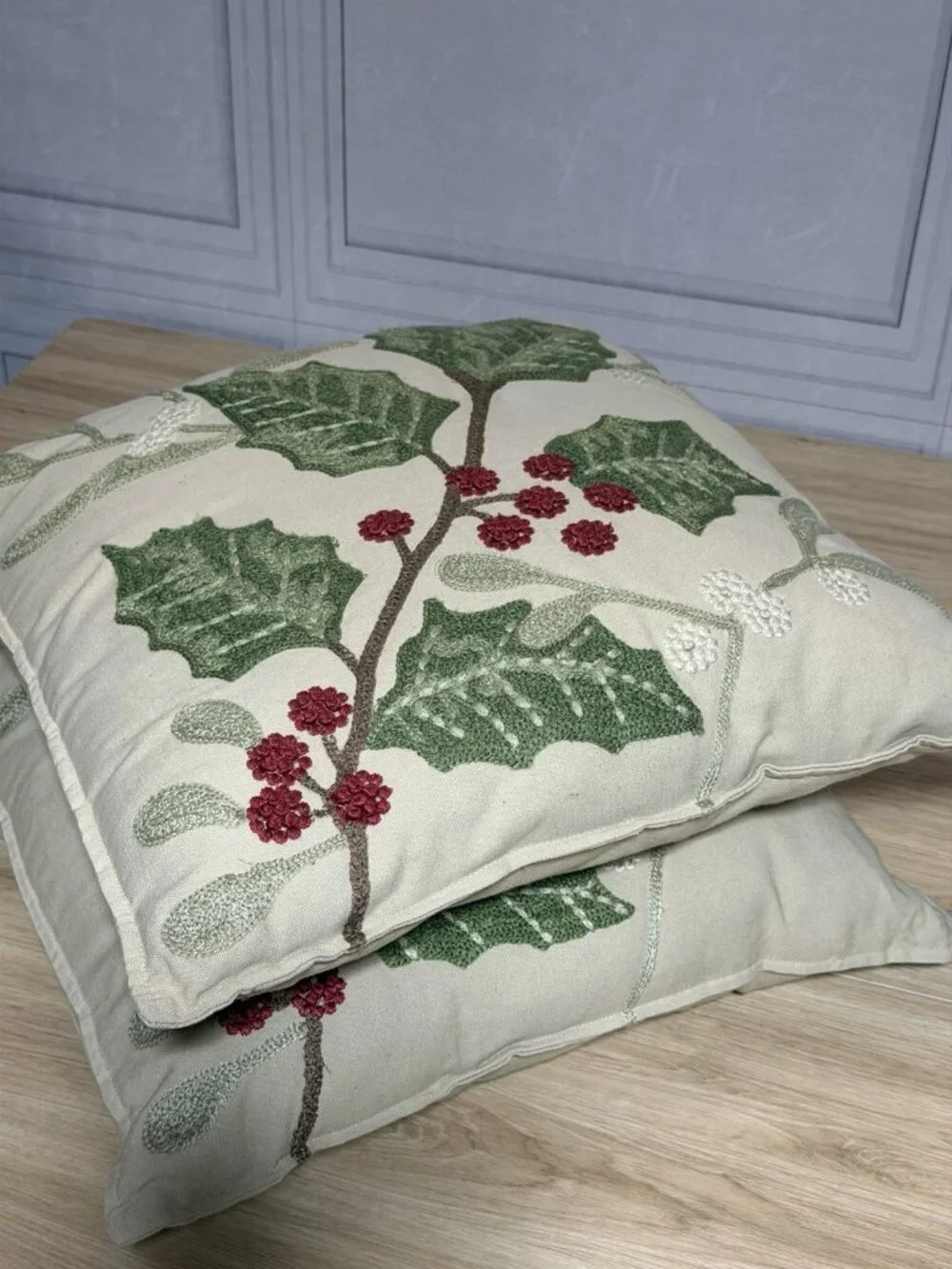 2 Pier 1 Embroidered Christmas Holiday Throw Pillows Holly Berry 18